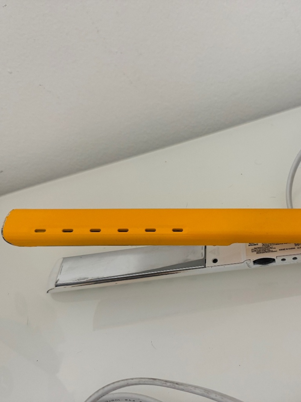 GK Titanium Flat Iron